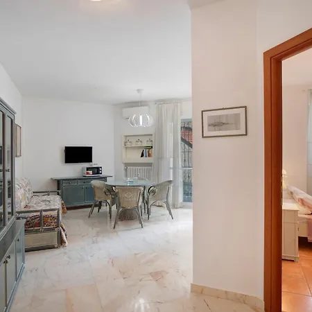 Apartment Riviera *